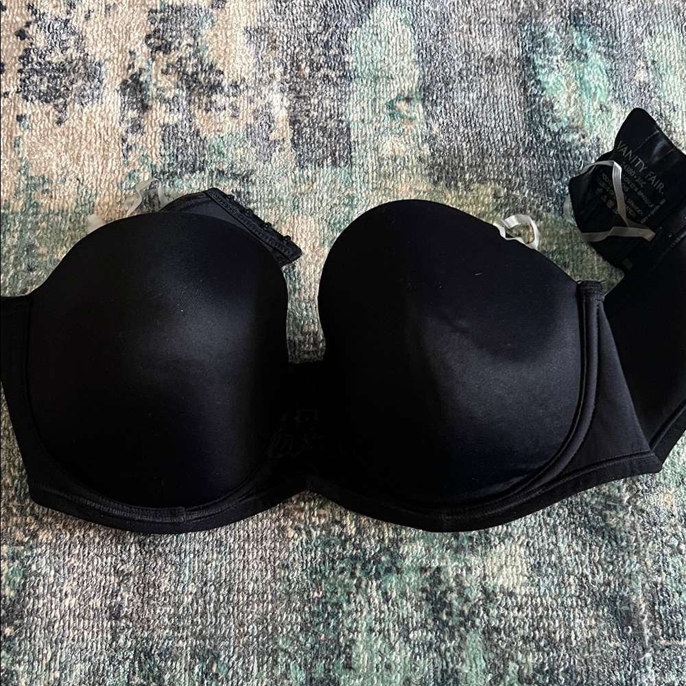 Maidenform Black Strapless Push-Up Bra